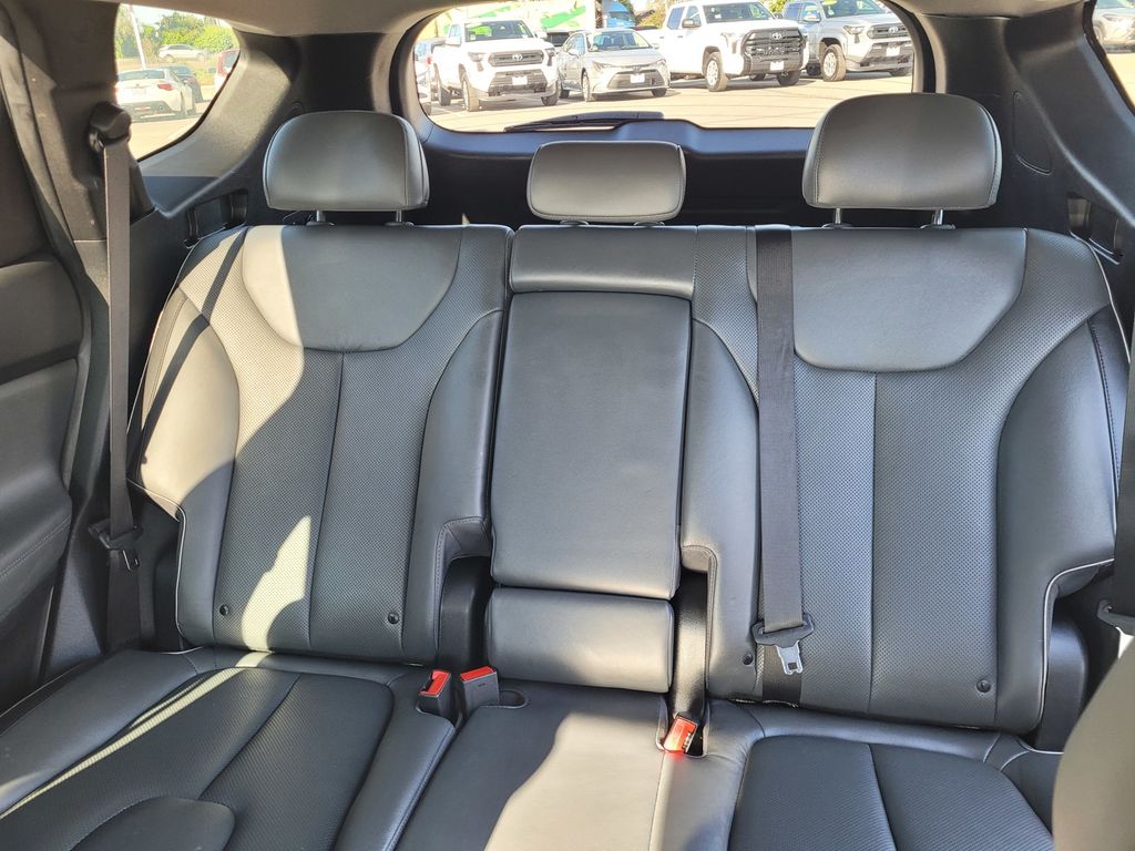 2022 Hyundai Santa Fe Limited - Photo 12