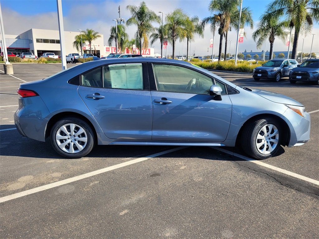 2023 Toyota Corolla Hybrid LE photo 3