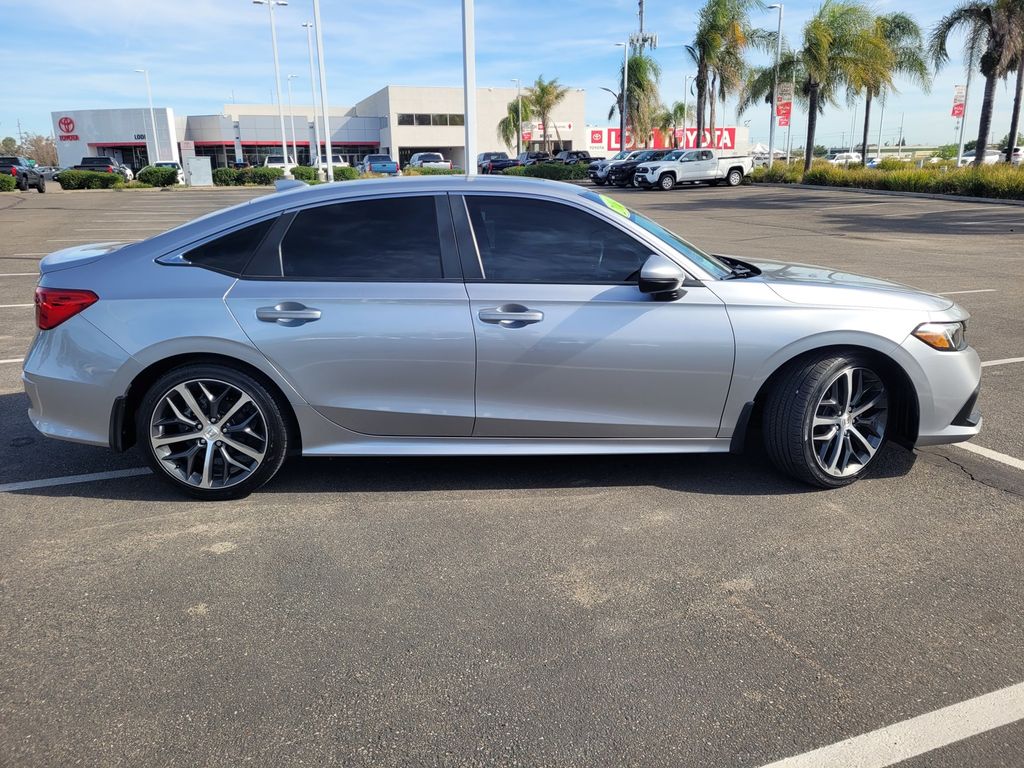 2024 Honda Civic Touring photo 2