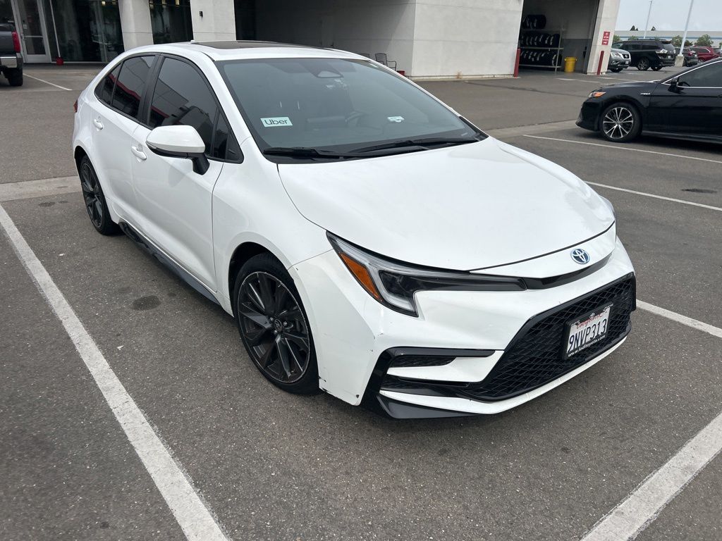 2024 Toyota Corolla Hybrid SE photo 5