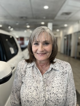 Staff member Carol Crudele from ID_154d72e55057