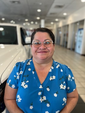 Staff member Maria Orona from ID_a87bab7e519f