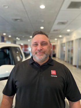 Staff member Ty Rose from ID_e59fbede8af4