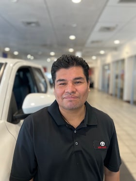 Staff member Jose Hernandez from ID_5cd8c559261f