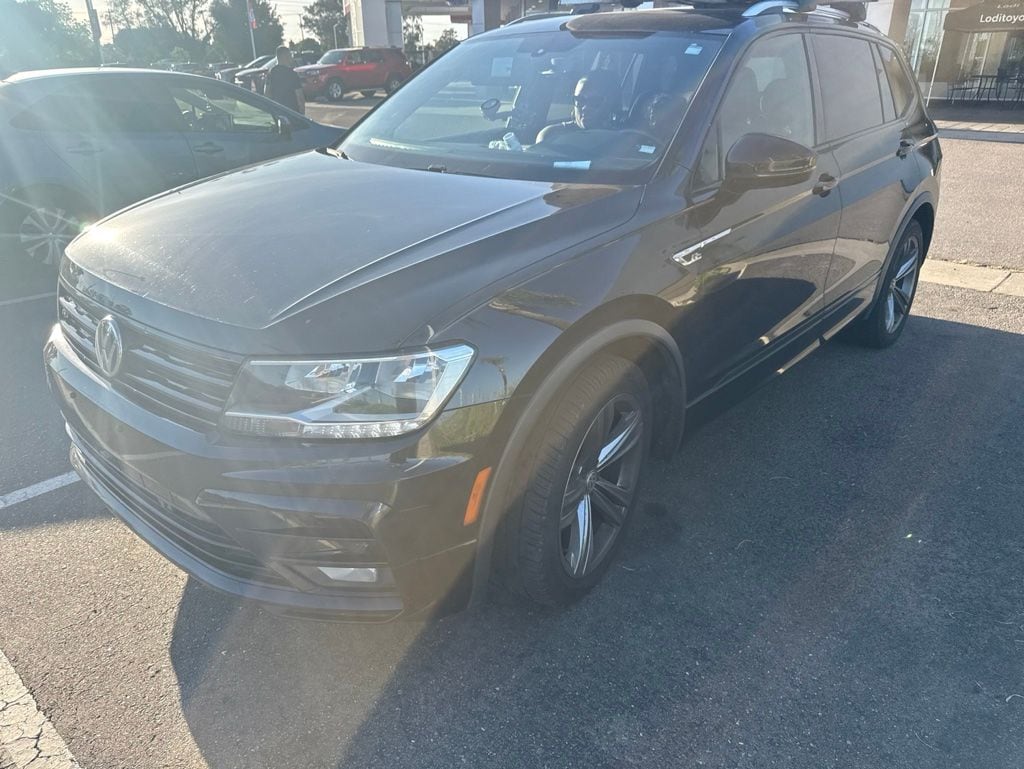 2018 Volkswagen Tiguan 2.0T SEL 4Motion's photo