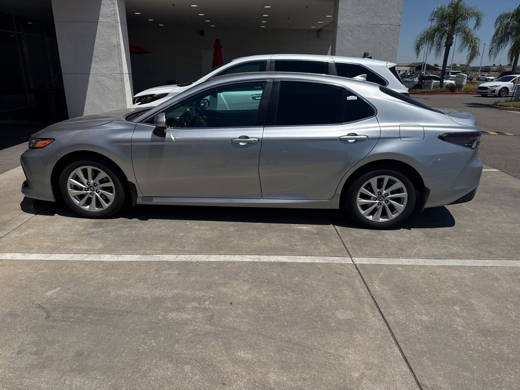 2024 Toyota Camry LE photo 2