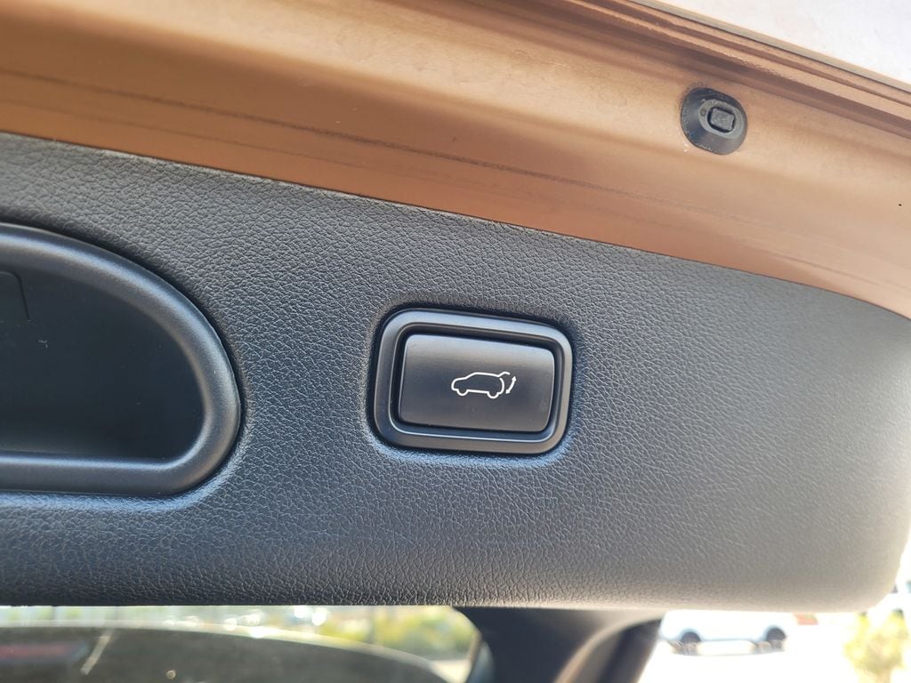 2021 Kia Sportage EX - Photo 9