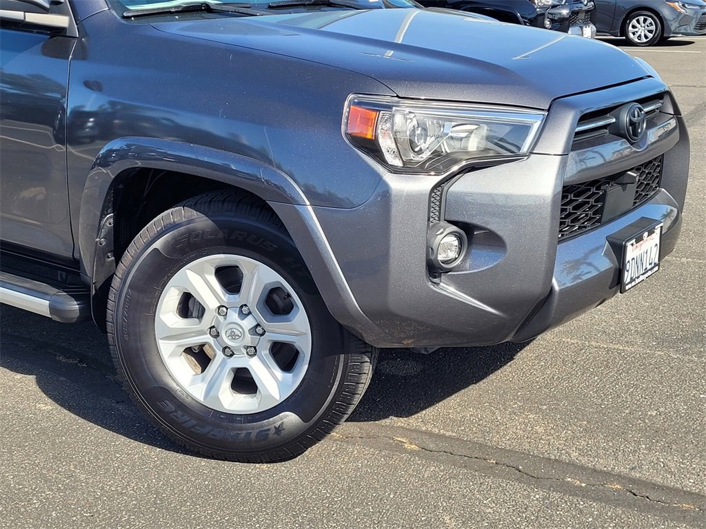 2023 Toyota 4Runner SR5 Premium photo 3