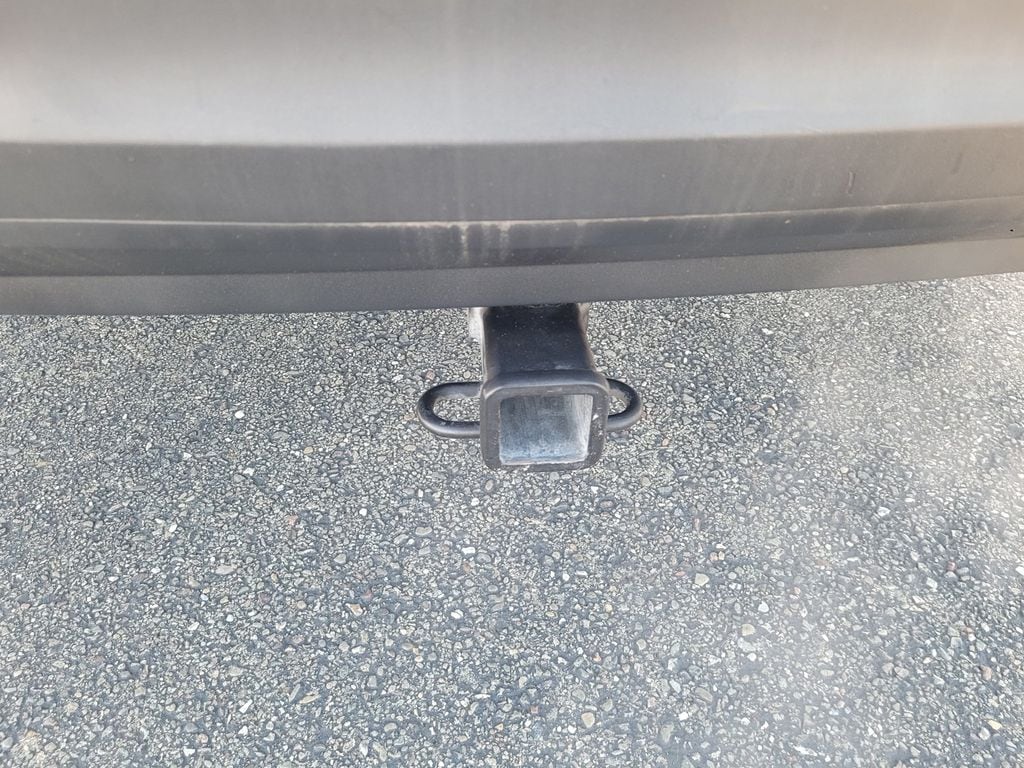 2018 Honda Pilot LX photo 3