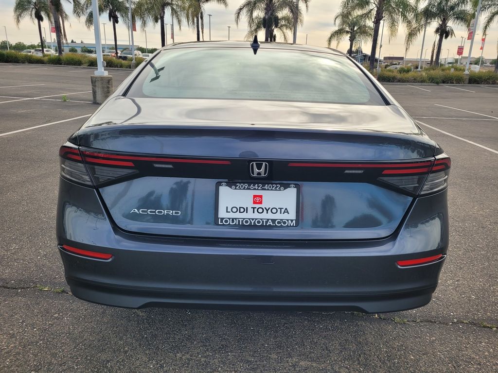 2024 Honda Accord LX photo 4