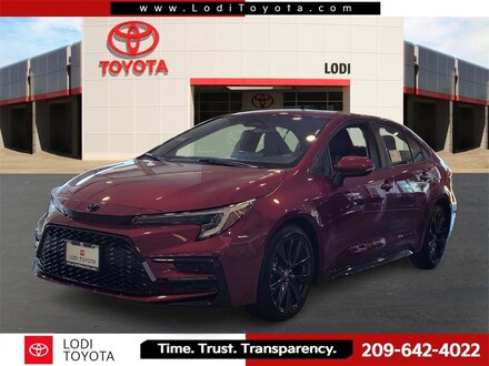 2026 Toyota Corolla SE Sedan