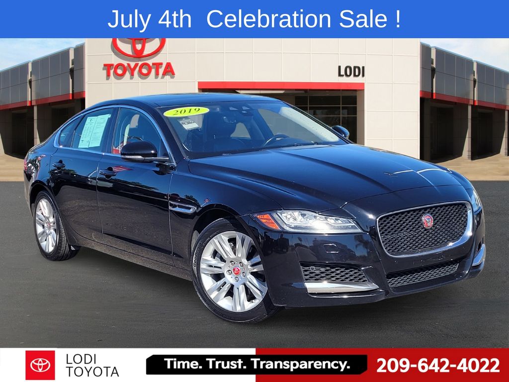 2019 Jaguar XF
