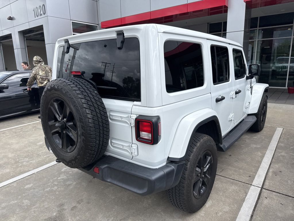 2022 Jeep Wrangler Unlimited Sahara Altitude photo 5