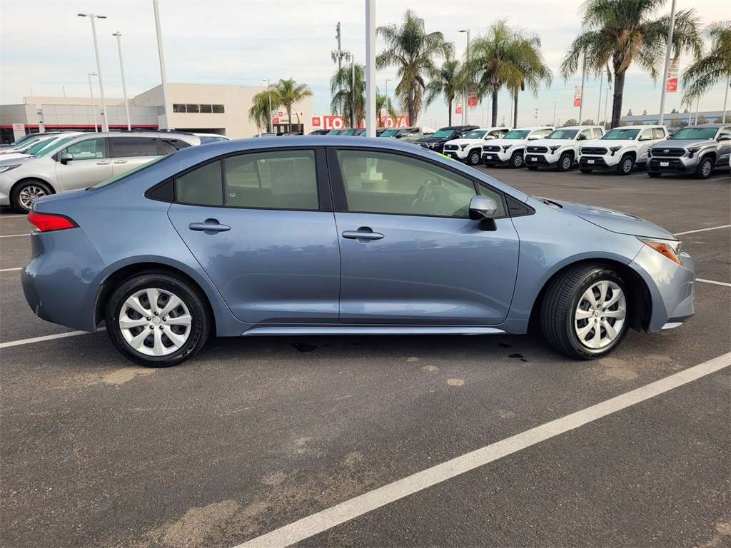2024 Toyota Corolla LE photo 2