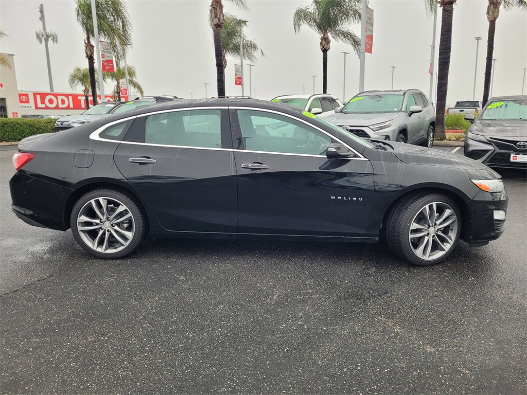 2022 Chevrolet Malibu Premier photo 4