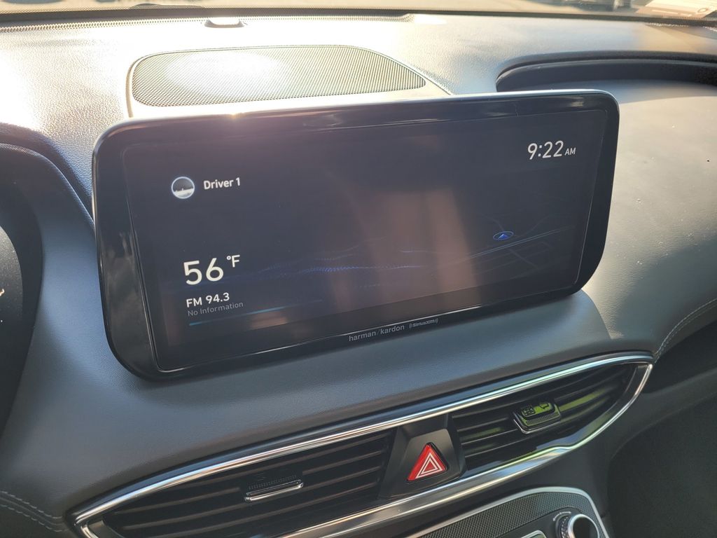 2022 Hyundai Santa Fe Limited - Photo 15