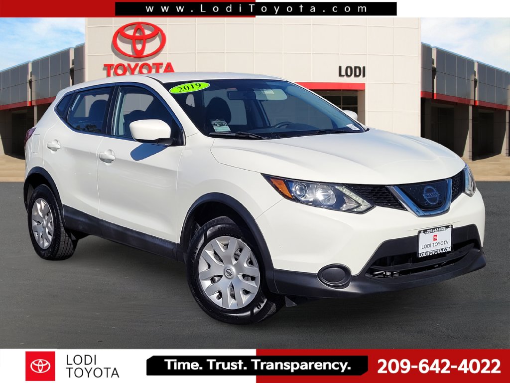 2019 Nissan Rogue Sport S