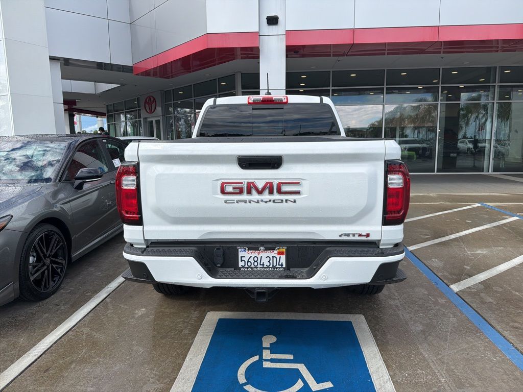 2024 GMC Canyon AT4 photo 6