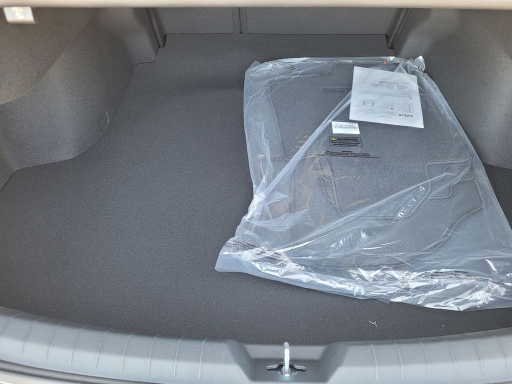 2026 Kia K5 LXS photo 6