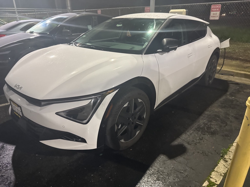 Used 2025 Kia EV6 Wind with VIN 5XYC34JA8SG011327 for sale in Lodi, CA