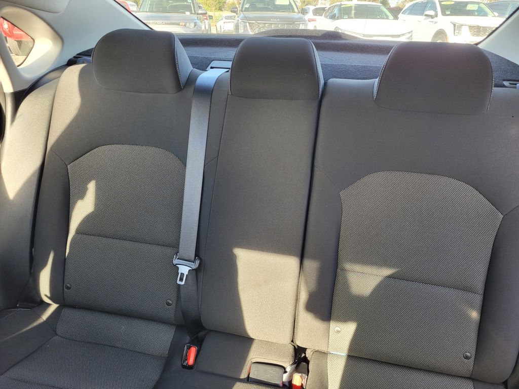 2024 Kia Forte LXS photo 2