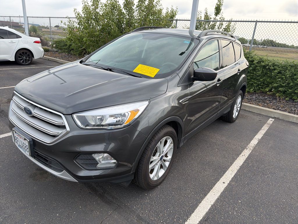 2018 Ford Escape SE photo 2