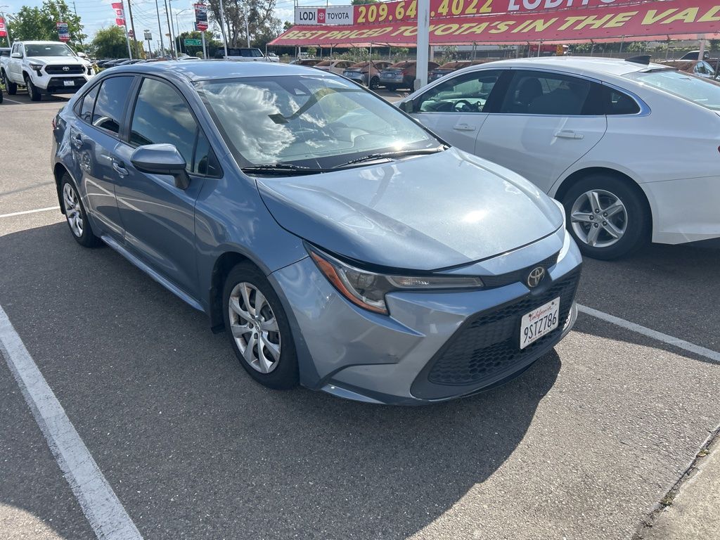 2020 Toyota Corolla LE photo 3