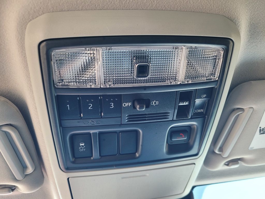 2022 Toyota 4Runner SR5 Premium - Photo 22