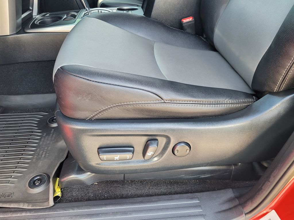 2022 Toyota 4Runner SR5 Premium - Photo 29