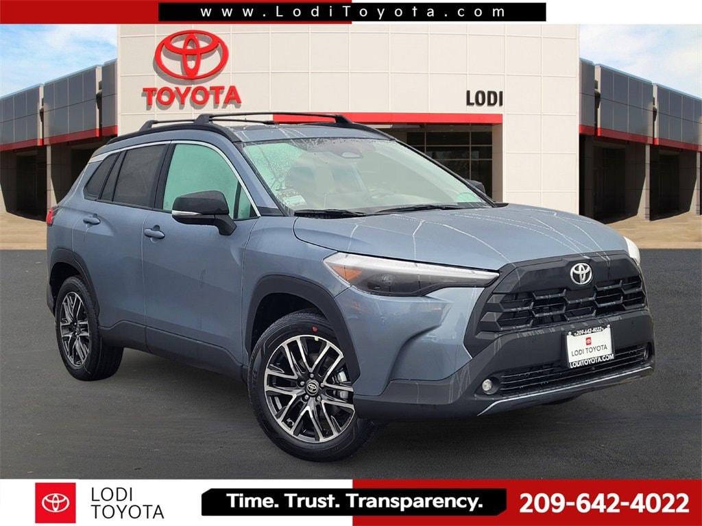 2026 Toyota Corolla Cross XLE's photo