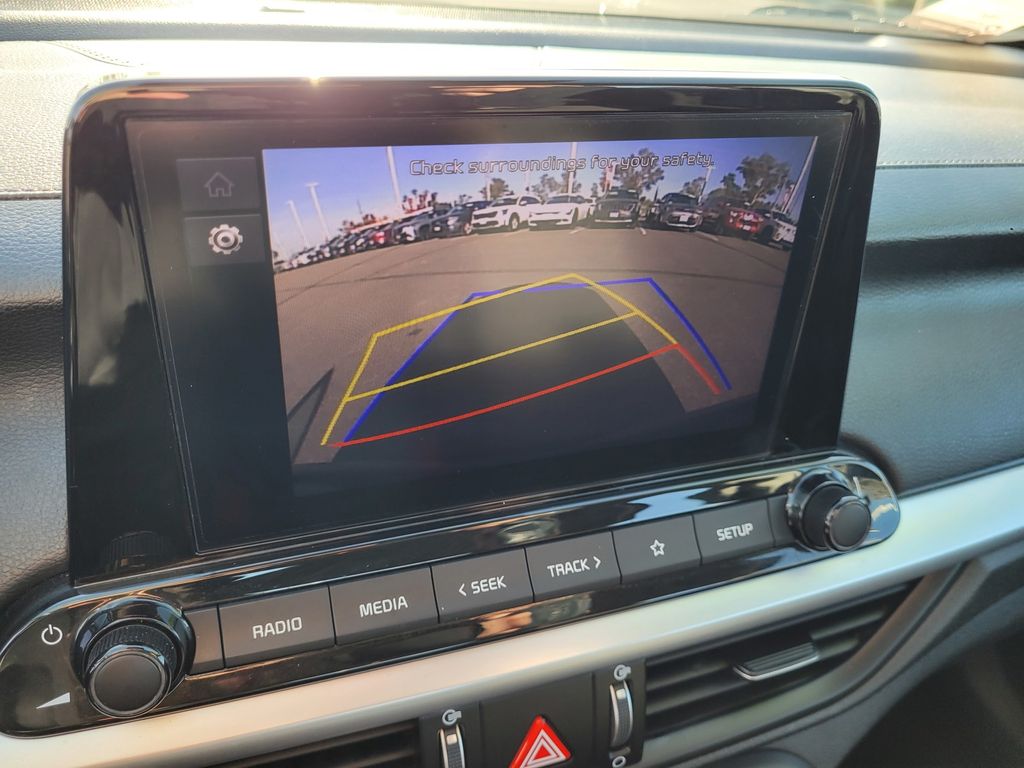 2024 Kia Forte LXS photo 5