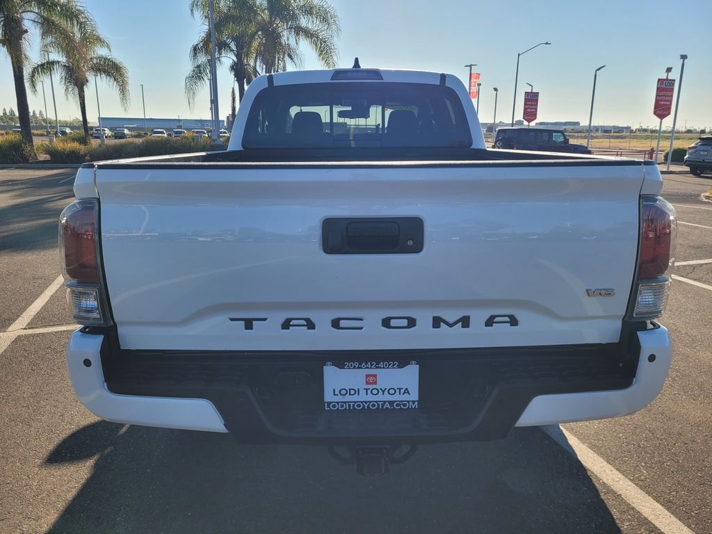 2023 Toyota Tacoma TRD Off-Road photo 4