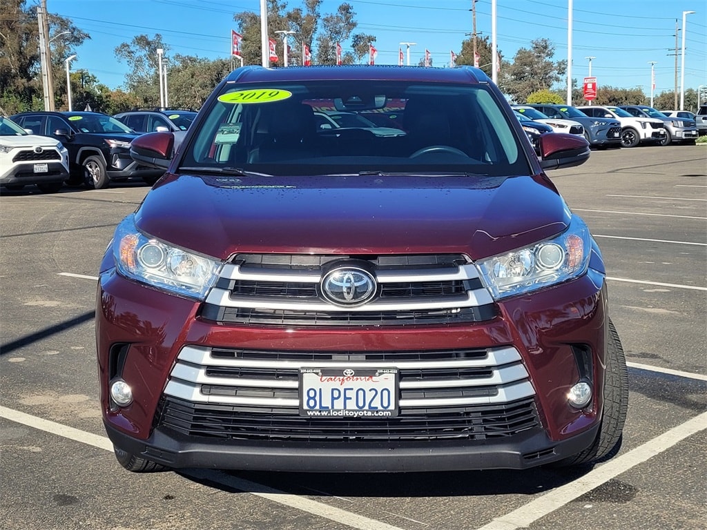 2019 Toyota Highlander XLE photo 3