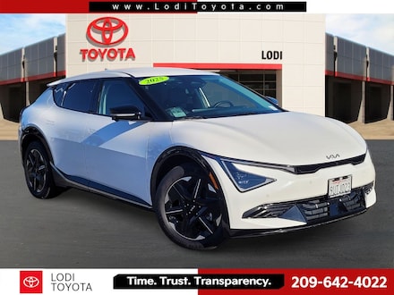 2025 Kia EV6 Wind SUV