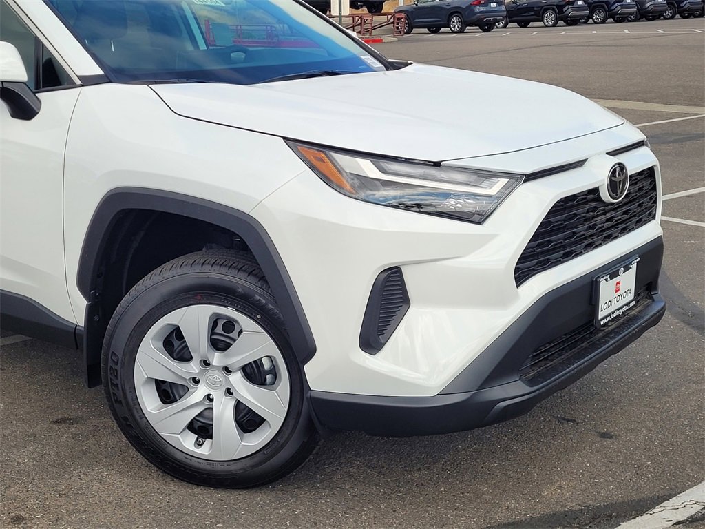 2025 Toyota RAV4 LE photo 2