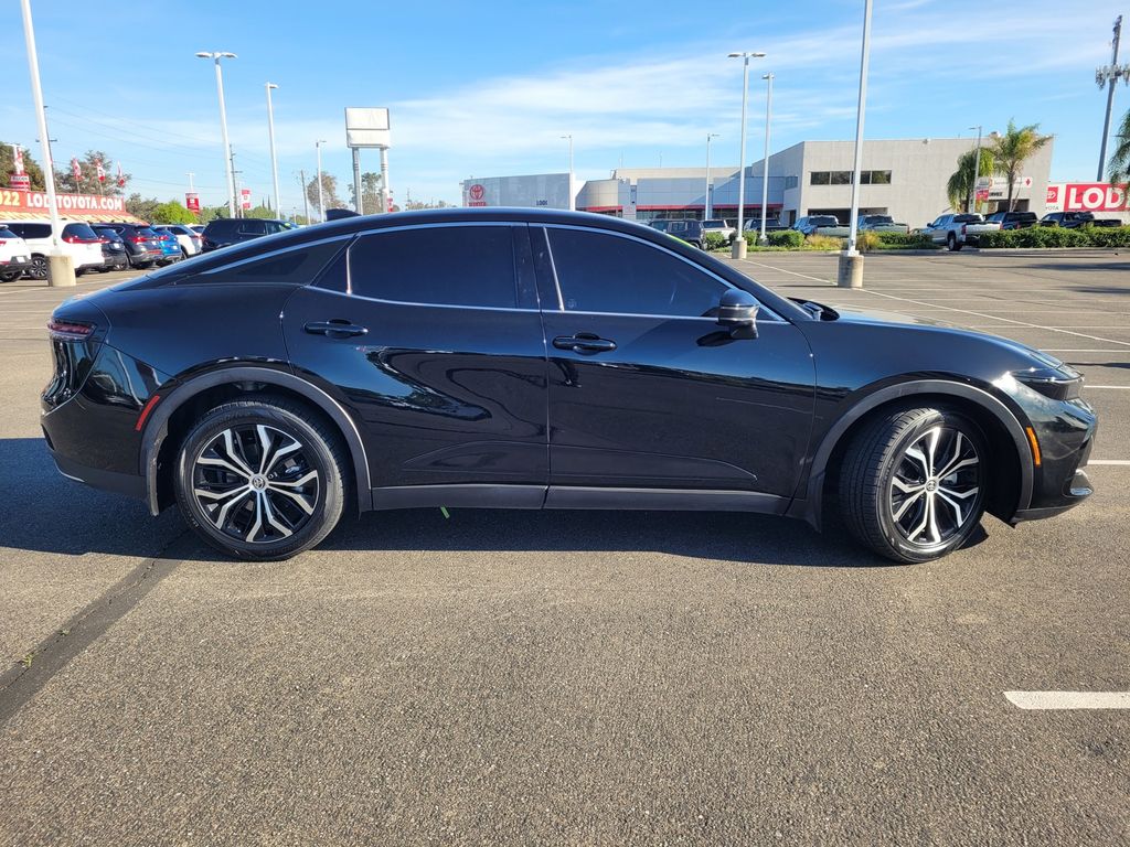 2023 Toyota Crown Limited photo 2