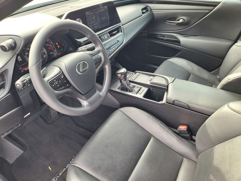 2022 LEXUS ES 250 photo 3