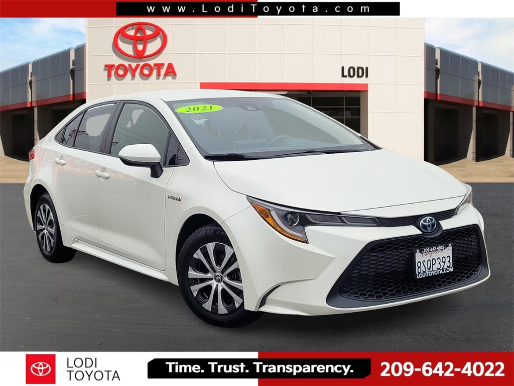 2021 Toyota Corolla LE's photo