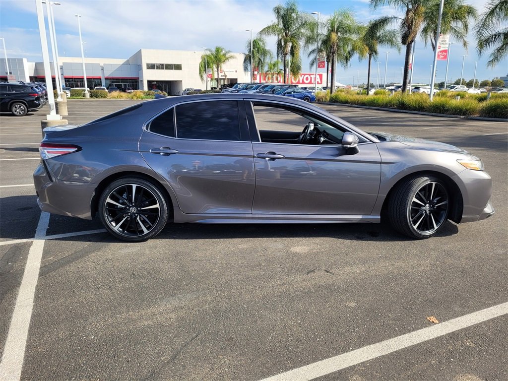 2020 Toyota Camry XSE photo 3