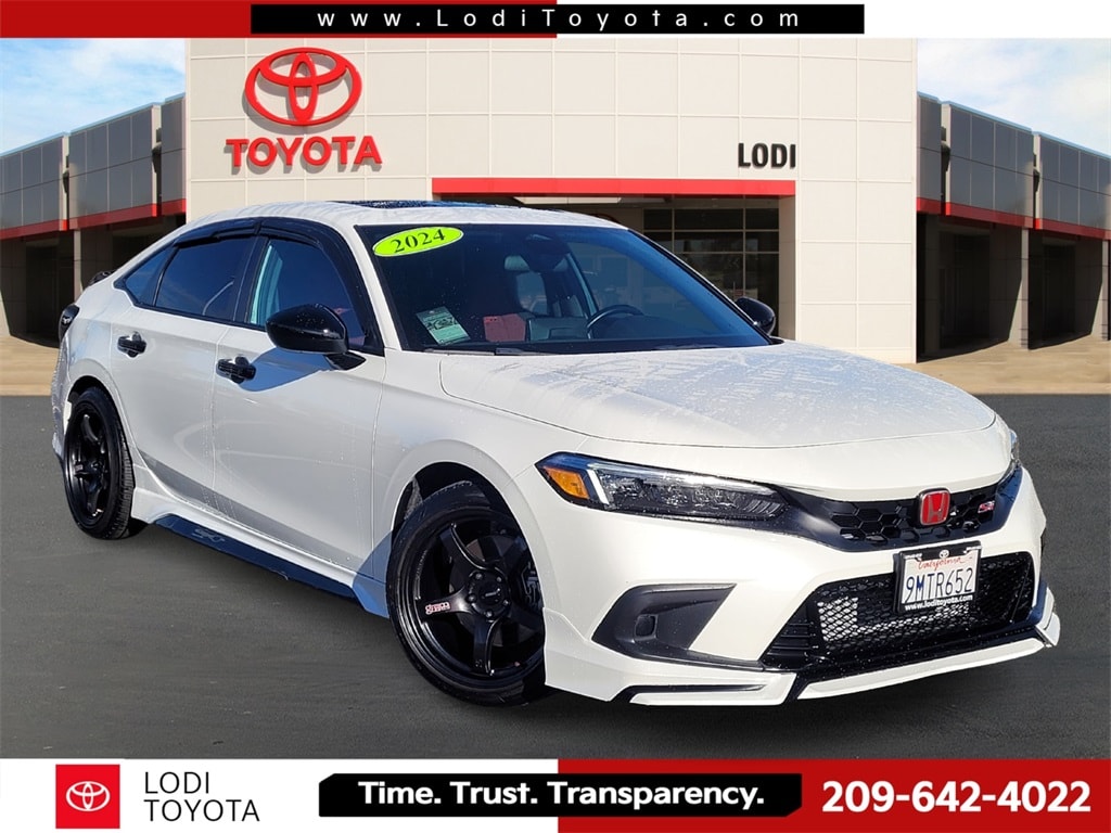 2024 Honda Civic Si photo 2