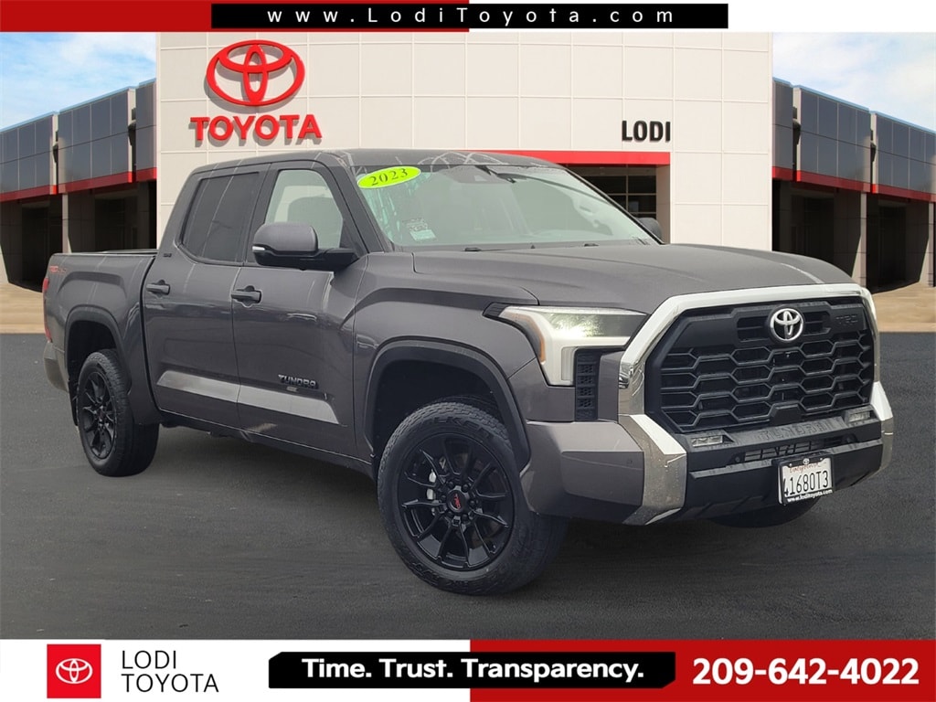 2023 Toyota Tundra SR5's photo