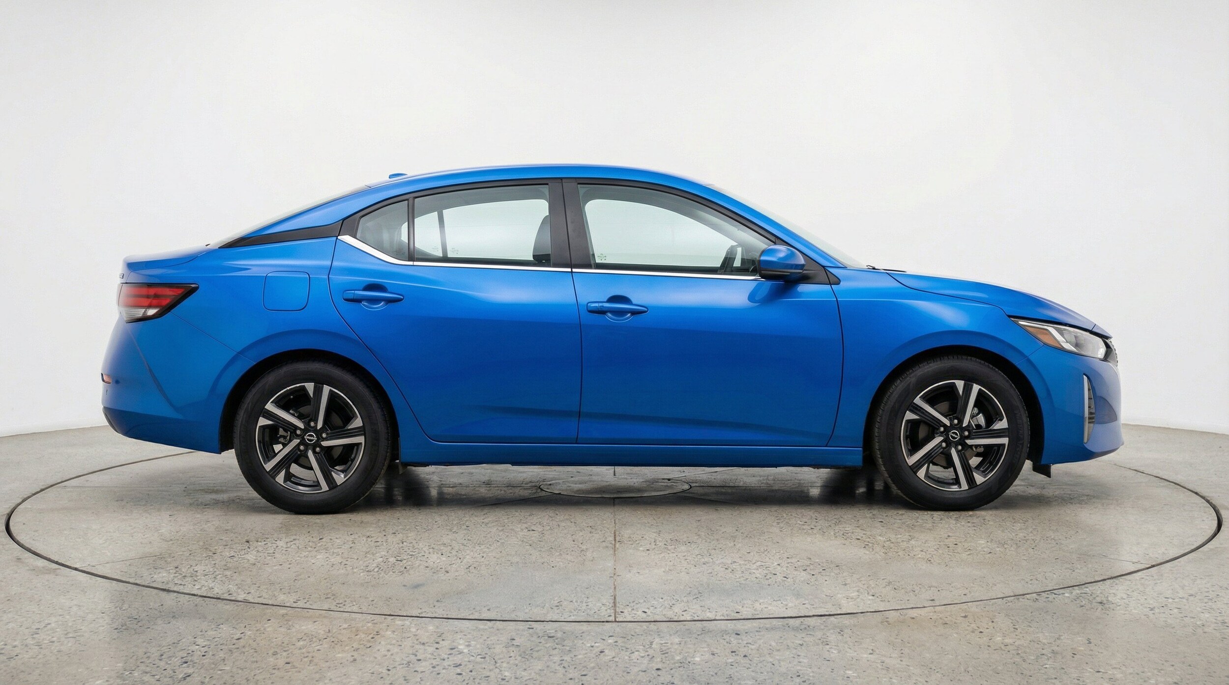 Thumbnail: 2025 Nissan Sentra - 11