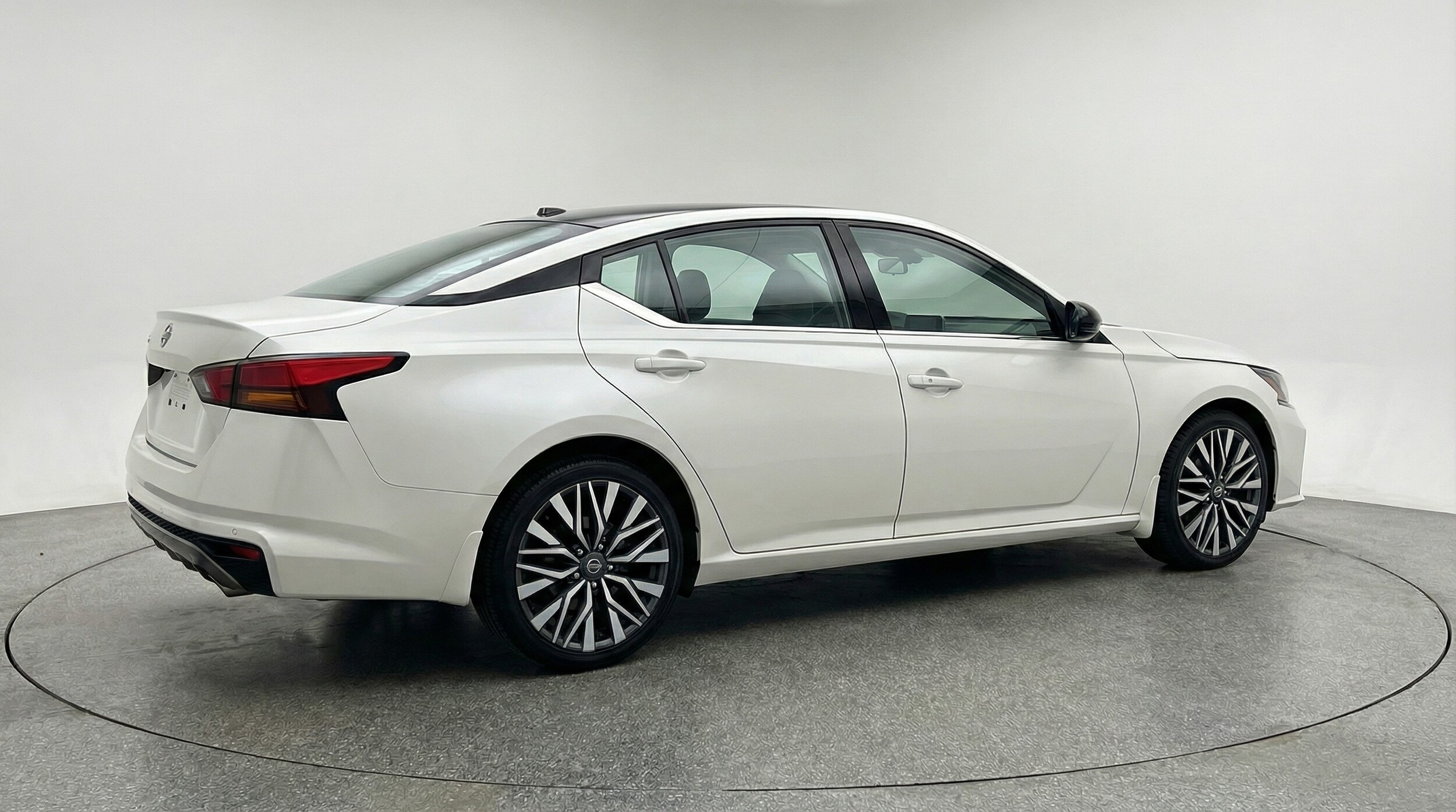 Thumbnail: 2025 Nissan Altima - 7