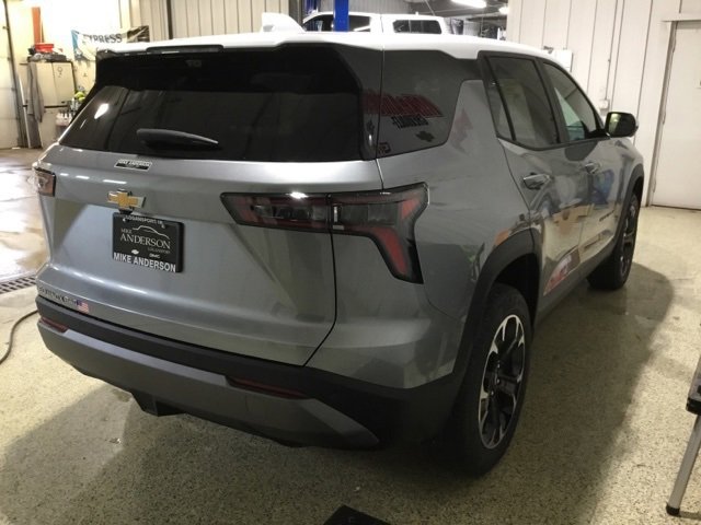 2026 Chevrolet Equinox LT photo 4