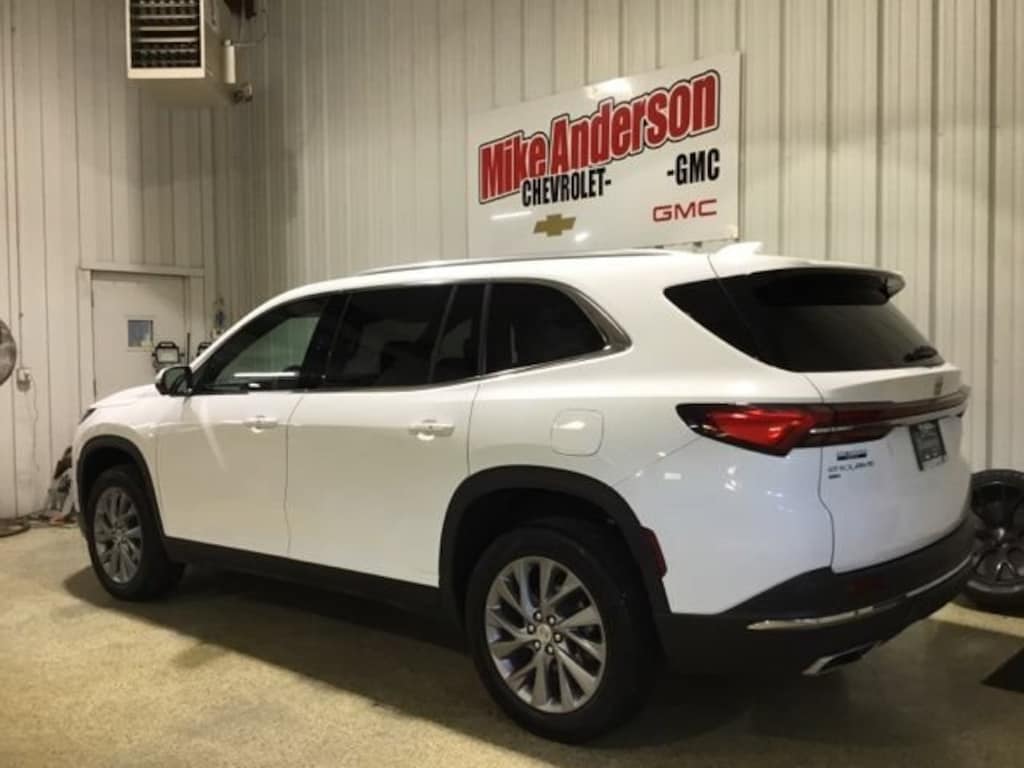 Used 2024 Buick Envision Preferred SUV