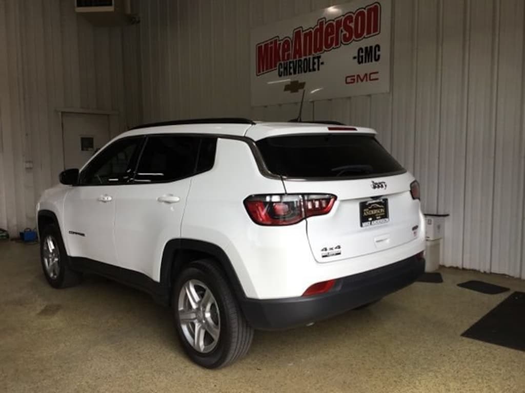 Used 2024 Jeep Compass Latitude SUV