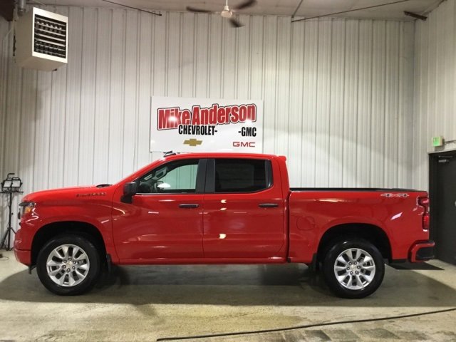 2026 Chevrolet Silverado 1500 Custom photo 2