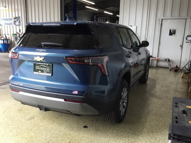 2026 Chevrolet Equinox LT photo 4