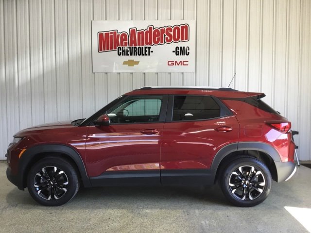 2023 Chevrolet Trailblazer LT photo 2