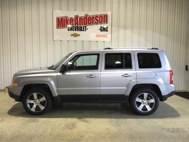 2017 Jeep Patriot High Altitude Altitude Edition photo 2
